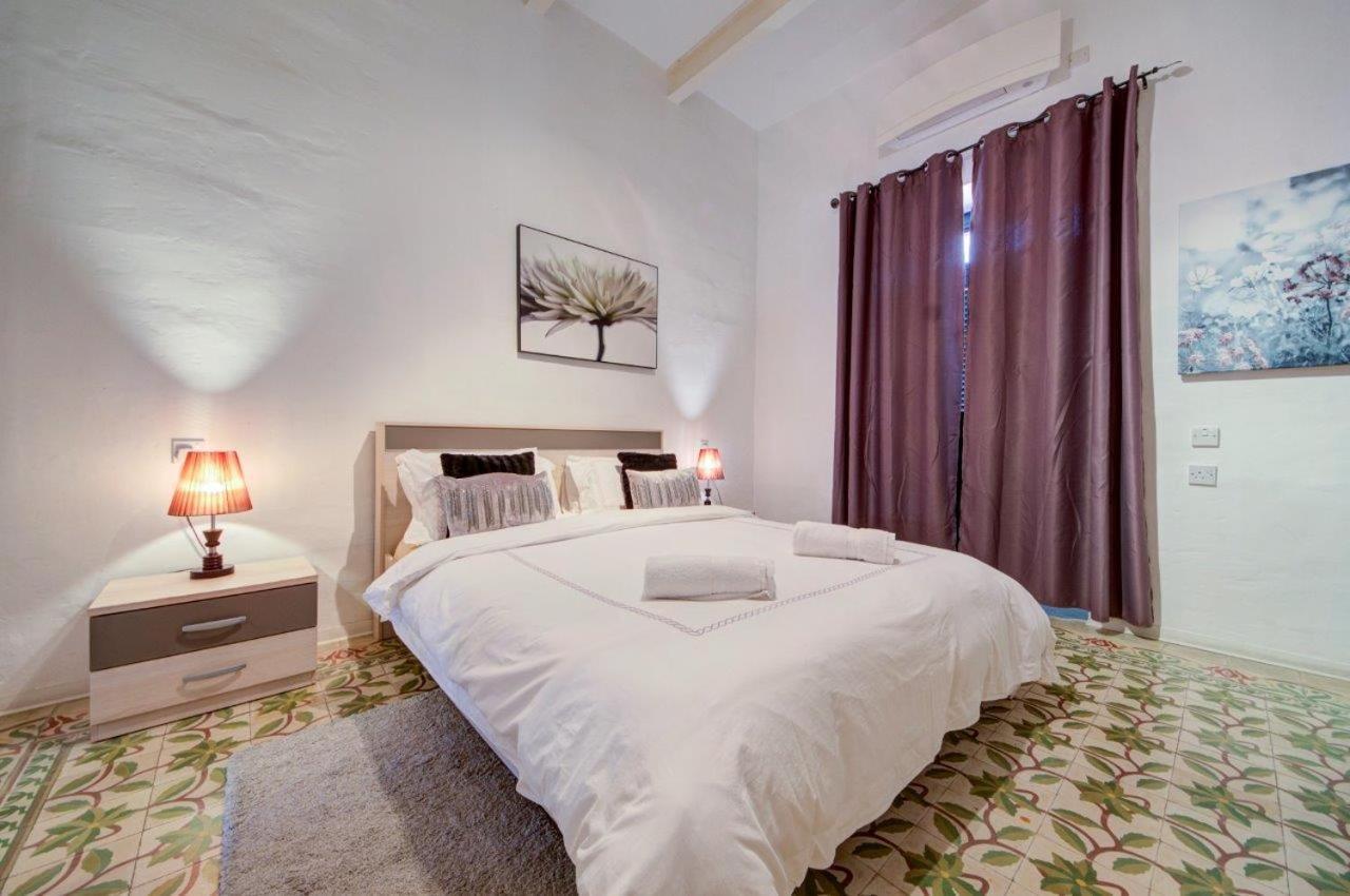 Valletta 2 Bedroom Sleeps 6 Apartment Walking Distance To Centre And The Sea Exteriör bild