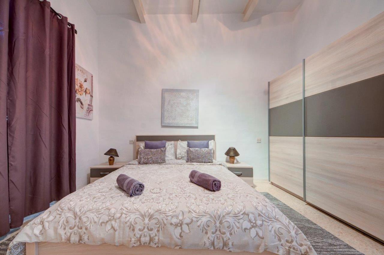 Valletta 2 Bedroom Sleeps 6 Apartment Walking Distance To Centre And The Sea Exteriör bild
